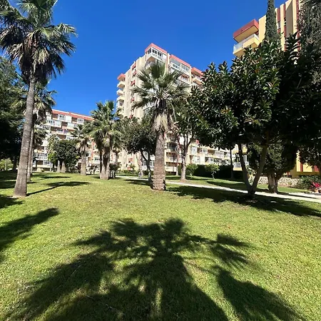 Apartment Niki студія нова, після ремонту Benalmádena